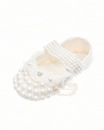 Sapatinho de Bebê Luxo Branco Tafetá e Pérolas RN Drilú