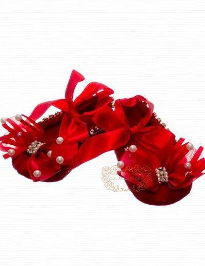 Sapatinho de Bebê Luxo Vermelho Tafetá Pérolas RN Roana